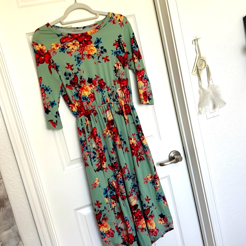 {Reborn J} Green Floral MIDI Dress
